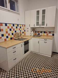 CENTAR SALONSKI STAN